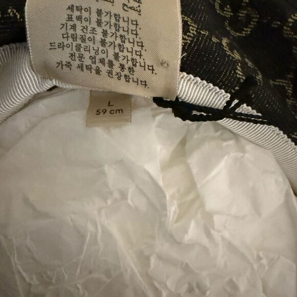 Brand new with box Gucci bucket hat adults size large new 59 cm